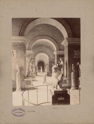 Louvre, Paris: Galerie der Venus von Milo, Innenraum