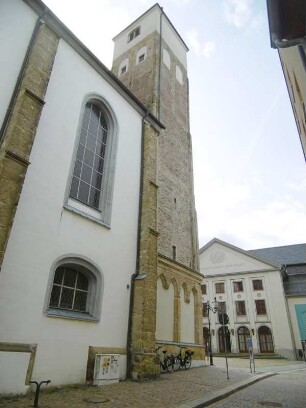 Freiberg: Nikolaikirche und Mittelsächsisches Theater