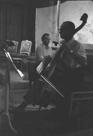 Szenenbilder aus "Les petits riens", Ballett von Jean-Georges Noverre mit Musik von Wolfgang Amadeus Mozart. Staatsoper Berlin im Apollo-Saal, 1968.09.05/1968.09.12 (Erstaufführung 10.09.1968)