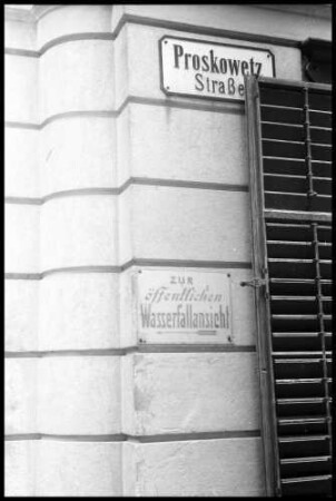 Bad Gastein: Schild, zur öffentlichen Wasserfallansicht
