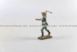 Massefigur: Französischer Handgranatenwerfer, stürmend, werfend