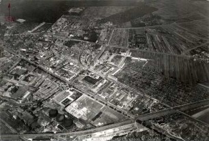 Luftbild der Firma "Karlsruher Parfümerie- und Toiletteseifenfabrik F. Wolff und Sohn"