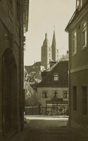 Altenburg. Amtsgasse. Blick zu den Roten Spitzen
