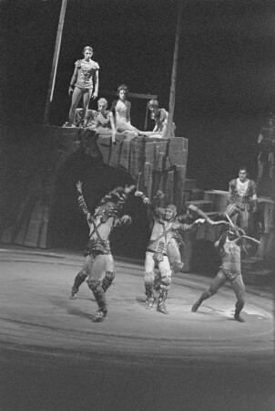 Szenenbilder aus "Spartacus", Ballett von Aram Chatchaturjan. Deutsche Staatsoper Berlin, Erstaufführung 05.05.1973