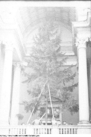 Dresden, Kurt-Fischer Platz (Olbrichtplatz), Nordhalle, Weihnachtsmesse 1953, Herstellung und Verpackung von Dresdner Weihnachtsstollen, November 1953