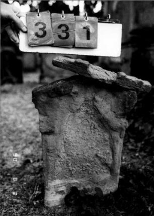 Grabstein 331