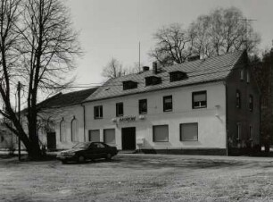 Bad Muskau-Köbeln, Forster Straße, Ecke Mühlenweg, Gasthof mit Saalanbau, Diskothek "Flashpoint", Straßenansicht