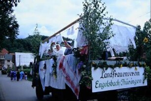Festumzug, LKW mit Engelsbächsche Waschwieber von hinten