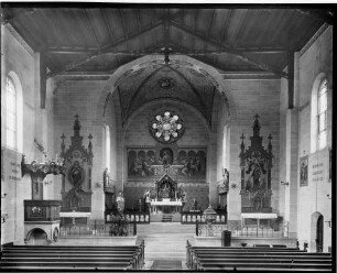 Balg Kirche Sankt Eucharius Innenansicht Richtung Chor