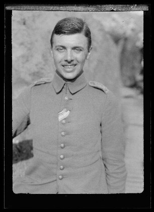 Leutnant Hans in Thélus (Dep. Pas-de-Calais, Frankreich)