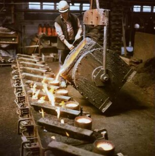Arbeiter im Rohrwerk in Riesa