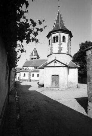 Avolsheim: romanische Kirche [St. Maternus], mit seperatem Turm [St. Ulrich]