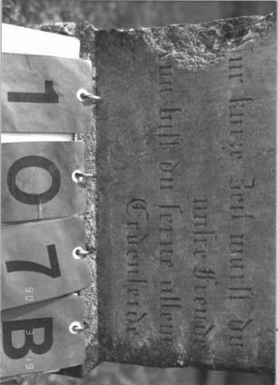 Grabstein 107 (Index: 100008918) Maße HxBxT: 89x37x9 cm: Grabstein 107B