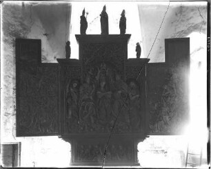 Niederrotweil Katholische Friedhofskirche Sankt Michael Geschnitzter Marienaltar (1525/1530)