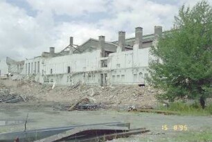 110 kV-Schalthaus (Reste), von S