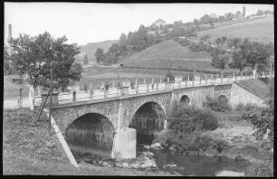 Roßwein. Niederstriegis, Muldental mit Brücke