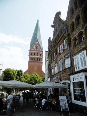 Lüneburg: St. Johannis und Häuser Am Sande
