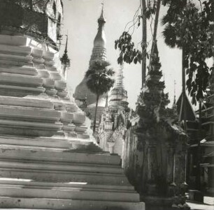 Myanmar (Burma), Rangoon (Rangun). Shwe-Dagon-Pagode (14. Jahrhundert)