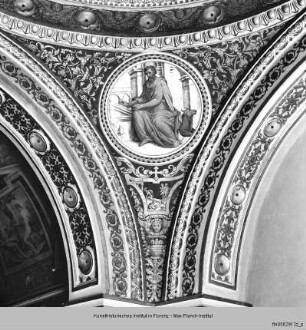 Freskendekoration mit Engelreigen, Evangelisten und Szenen der Genesis : Pendentifs mit Evangelisten