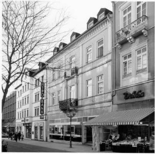 Wohnhaus; Bad Homburg, Louisenstraße 111