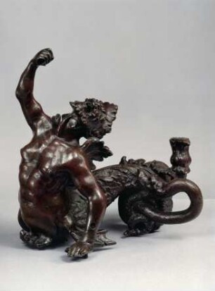 Triton von Schlangen getötet