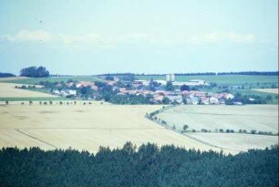 Blick auf einen benachbarten Ort; Landschaft