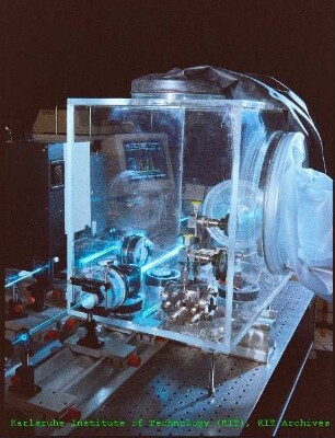 Laser-Raman-Spektrometrie (LRS) am Institut für Radiochemie (IRCh)