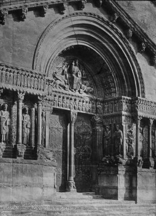Arles, St. Trophime, Mittelportal