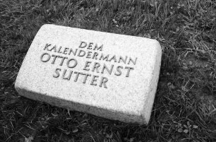 Sulzburg: Einweihung Otto Ernst Sutter-Brunnen; Tafel "Otto Ernst Sutter" am Brunnen