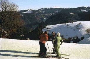 Schauinsland: Skifahrer; Hintergrund Feldberg