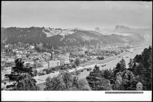 Blick auf Bad Schandau und Schrammsteine