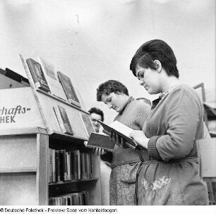 Bibliotheken und Büchereien und Buchläden