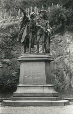 Bad Münster am Stein-Ebernburg, Denkmal für Ulrich von Hutten und Franz von Sickingen : Bad Münster am Stein-Ebernburg. Denkmal für Ulrich von Hutten und Franz von Sickingen (Bronze, 1889)