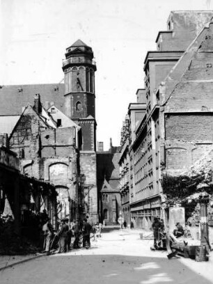 Ruinen in der Burgstraße, Blickrichtung Thomaskirche