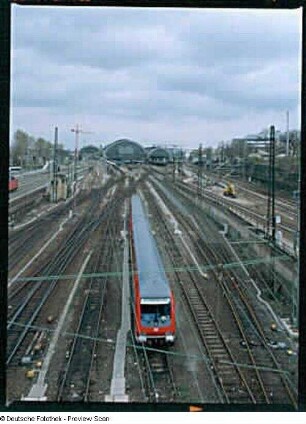 Hauptbahnhof : Hauptbahnhof (1893-1898; E. Giese, P. Weidner). Bahnsteighallen und Gleisanlagen