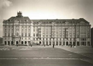 Dresden-Altstadt. Altmarkt. Ostseite