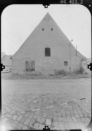 Dohna-Gamig, Gamig 2. Gut Gamig. Wirtschaftsgebäude (2. H. 19. Jh.). Giebelfront
