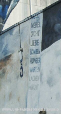GELD NEBEL GICHT LIEBE BOMBEN HUNGER WARTEN LACHEN MACHT