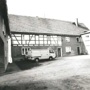 Colditz-Hohnbach, Geithainer Straße 50. Gutshof. Ehemaliges Wohnstallhaus. Hofansicht