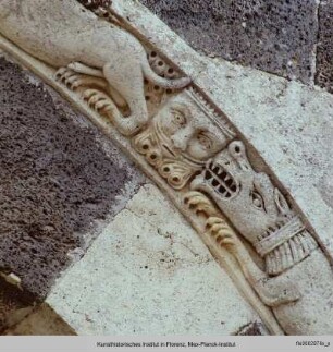 Santissima Trinità di Saccargia, Codrongianos