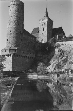 Bautzen. Blick auf die Alte Wasserkunst und die Michaeliskirche