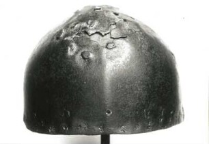 Helm (Seitenansicht), Metall