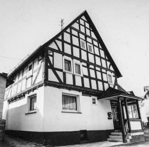 Eschenburg, Dorfstraße 20