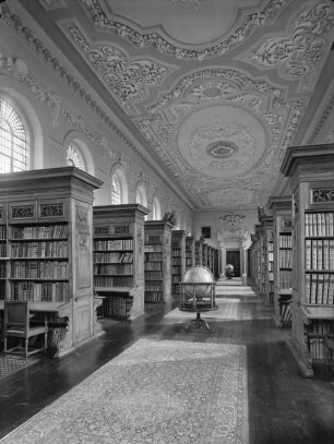 The Queen's College — Bibliothek