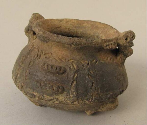 Clay vessel