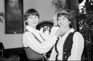 Freiburg: Kaufhaussaal; Krönung der Badischen Weinkönigin 1980 [Elvira Schmid]