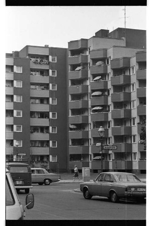Kleinbildnegativ: ehemalige 80. Gemeindeschule, 1975
