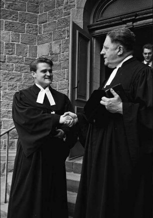 Ordination des Pfarrkandidaten Klaus Eugen Speck an der Auferstehungskirche in Rüppurr.