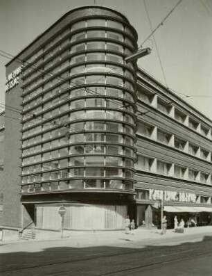 Stuttgart, Kaufhaus Merkur, Schockenbau (nach schwerer Beschädigung 1944 wiederhergestellt)