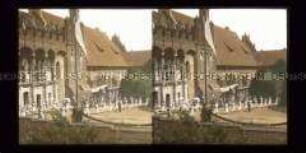 Kaiserin und Gefolge begeben sich in die Marienkirche, Marienburg